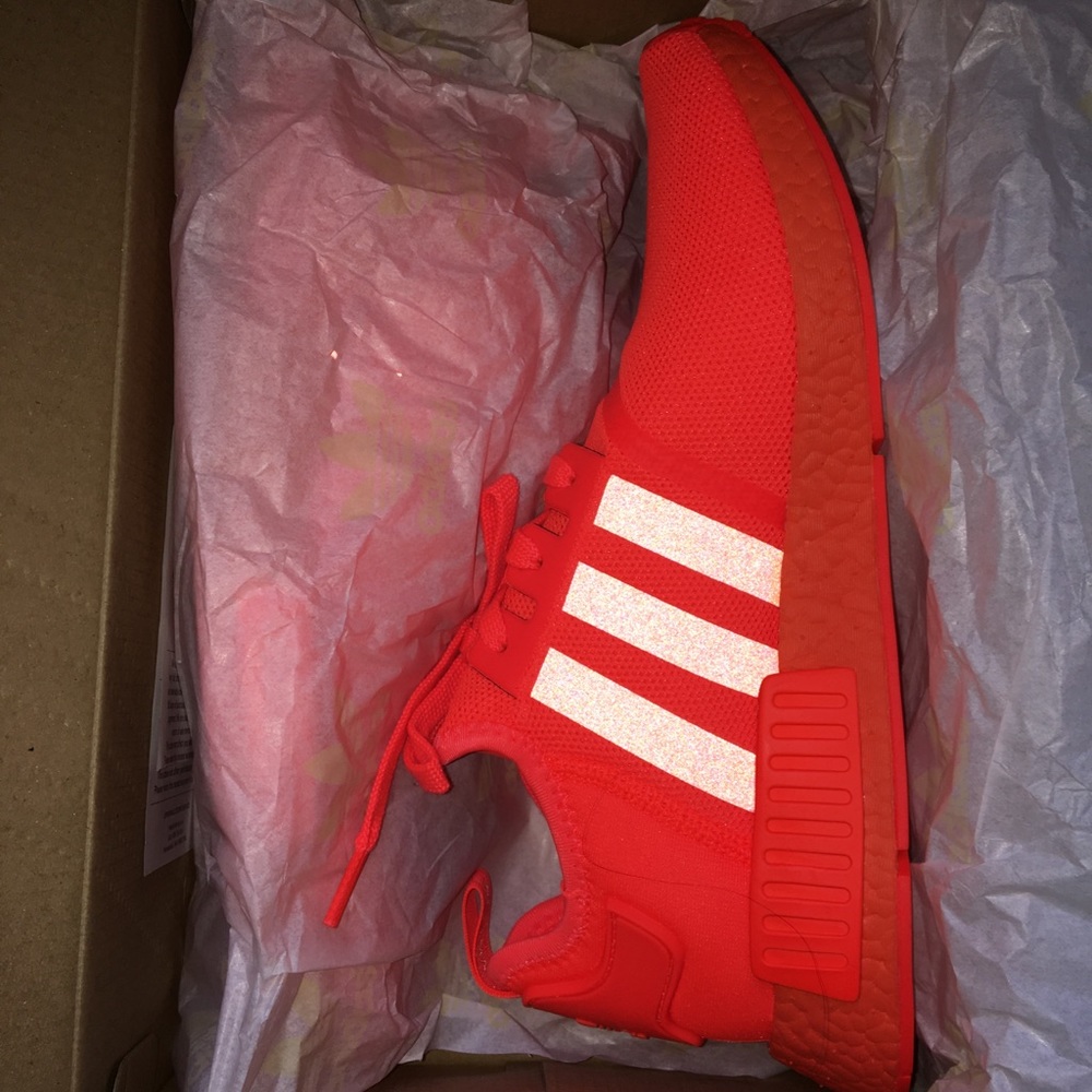 Adidas triple solar red NMD R1 - Picture 4 of 8